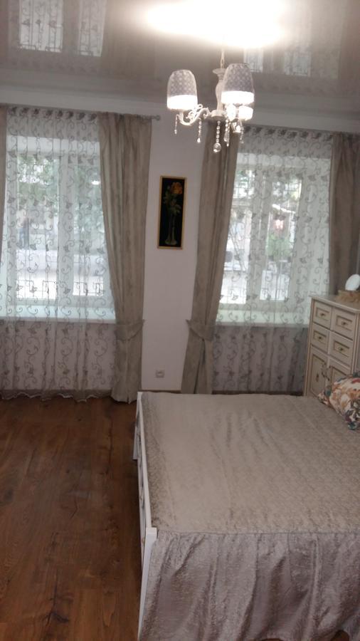 Na Pushkinskoi Apartment Одеса Екстериор снимка